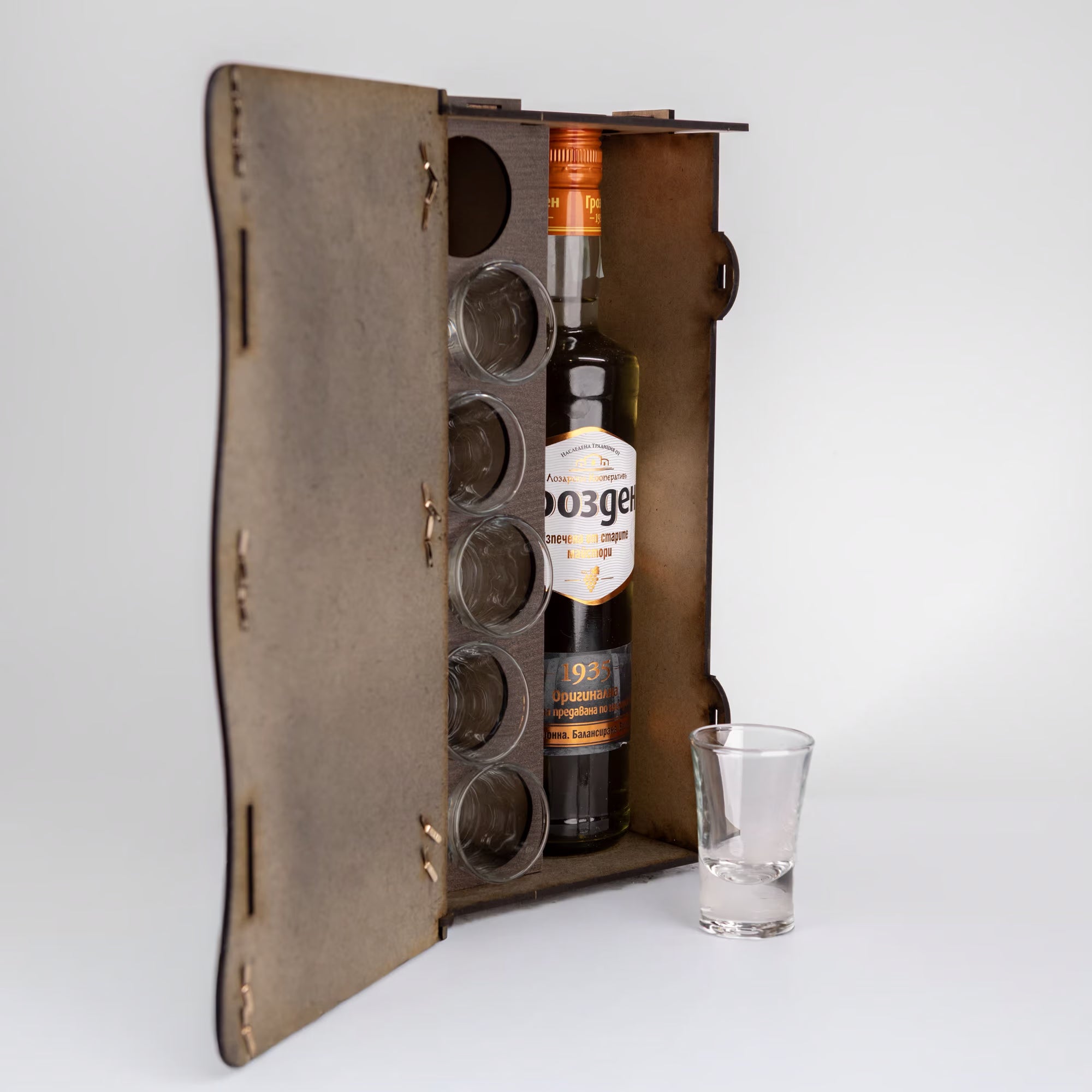 Книга с ракия и 6 шота uv печат